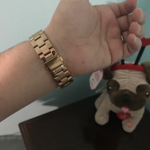 MK WATCH - Picture 6 of 8